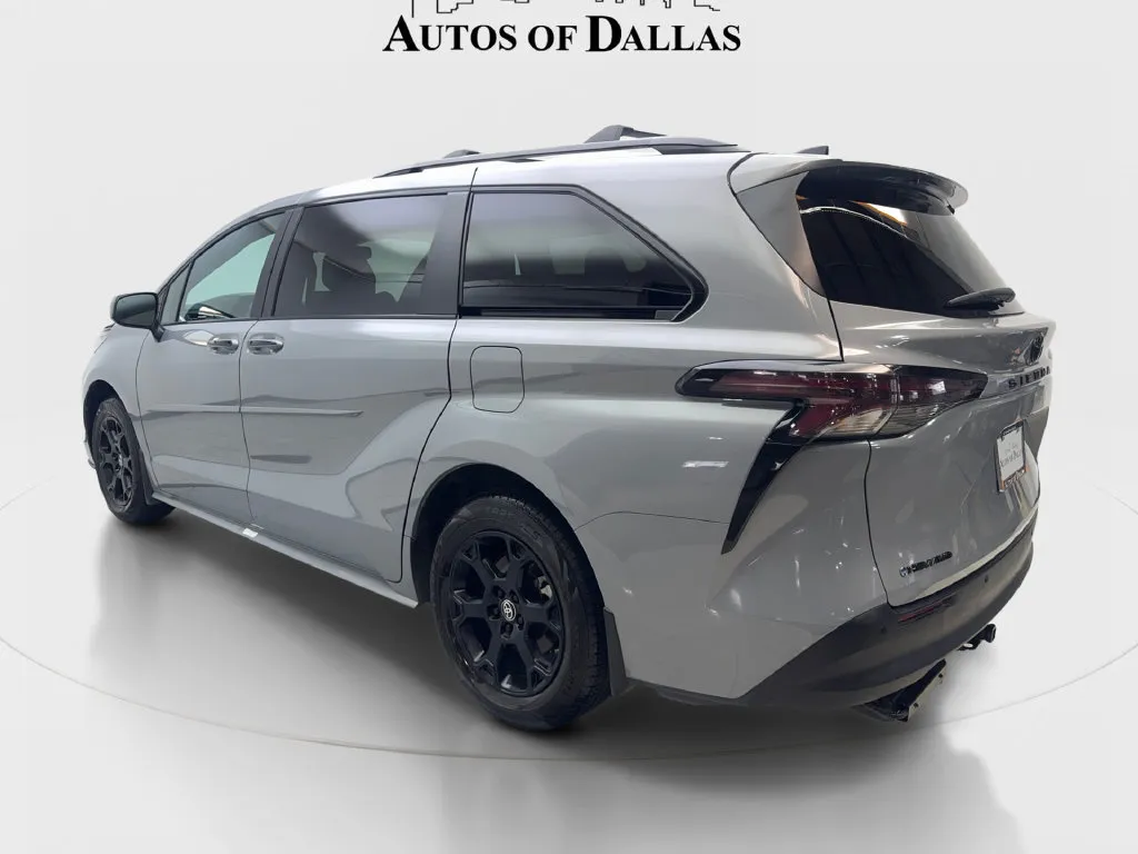 Toyota Sienna photo 10