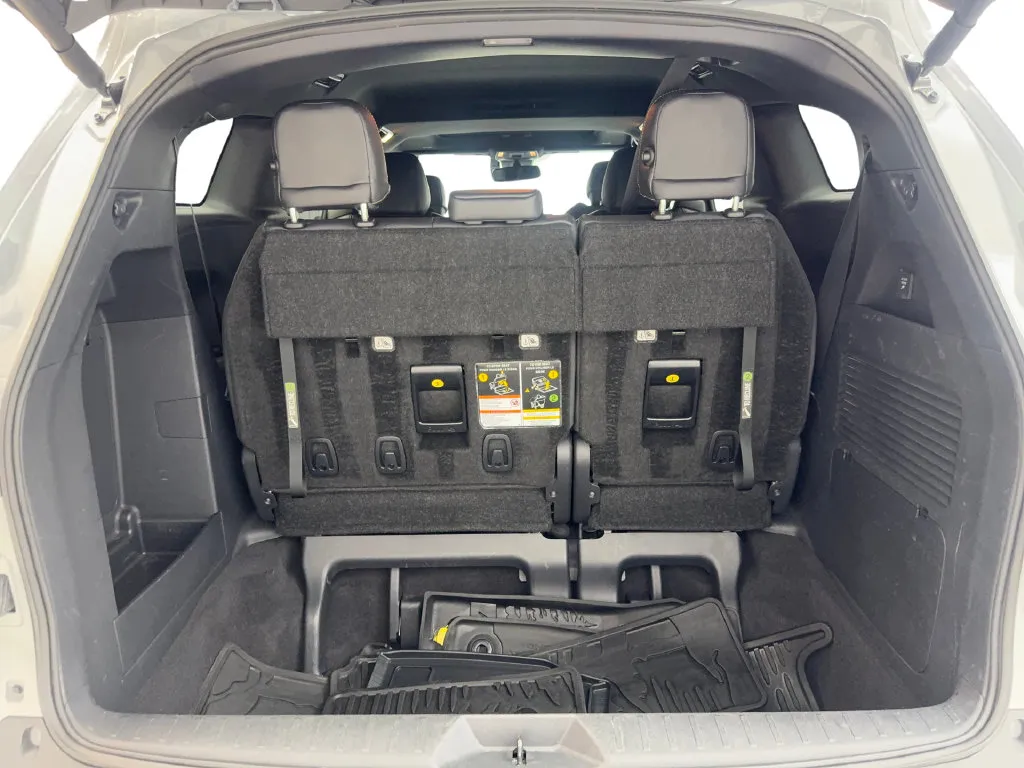 Toyota Sienna photo 82
