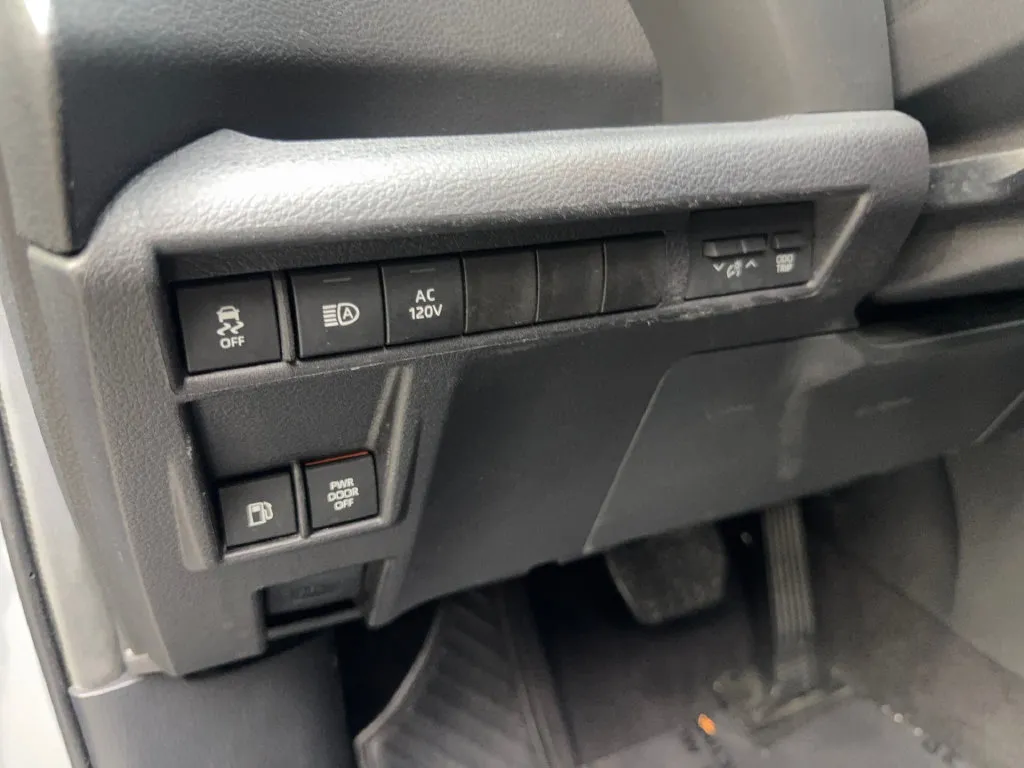 Toyota Sienna photo 58