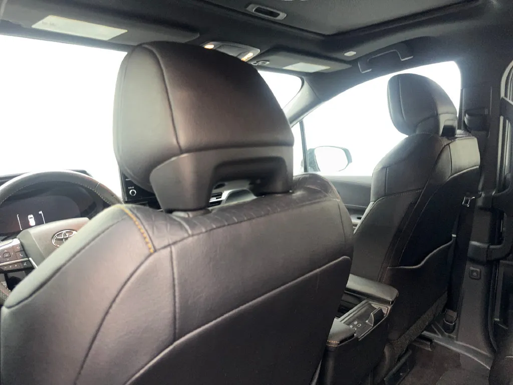 Toyota Sienna photo 39