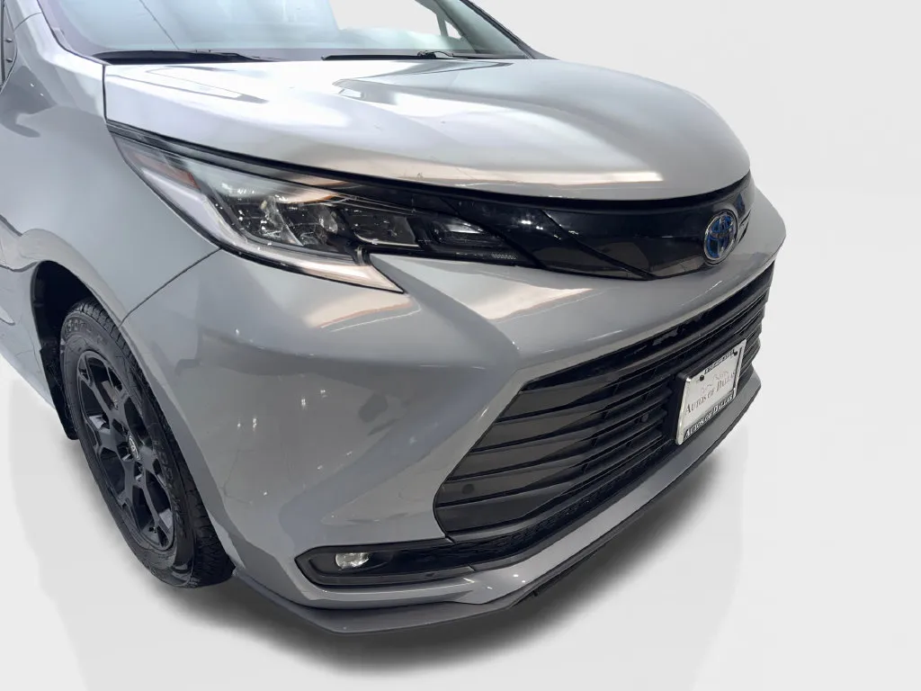 Toyota Sienna photo 19