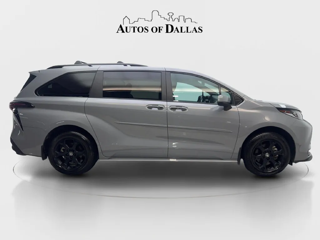 Toyota Sienna photo 11