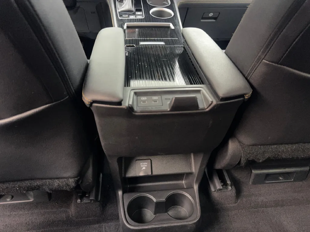 Toyota Sienna photo 74