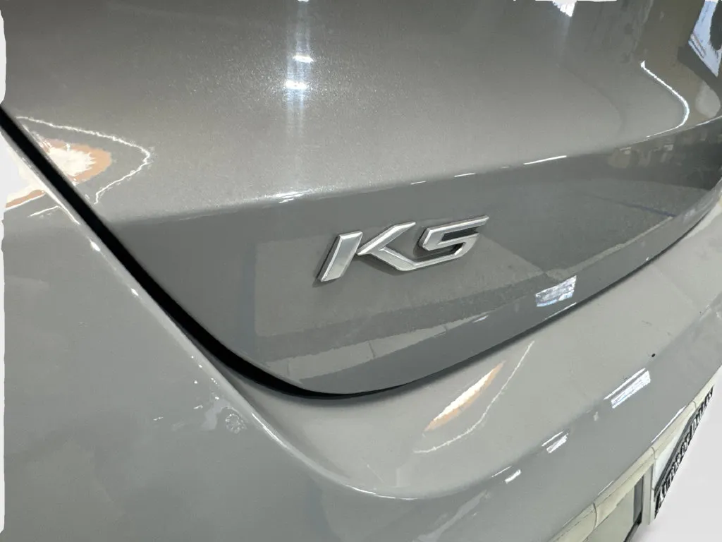 Kia K5 photo 25