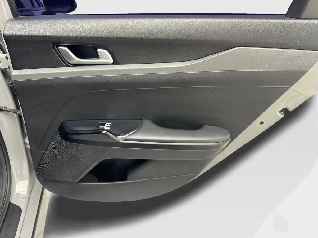 Kia K5 photo 45