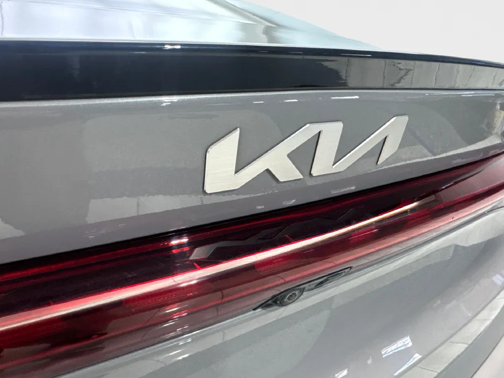 Kia K5 photo 23
