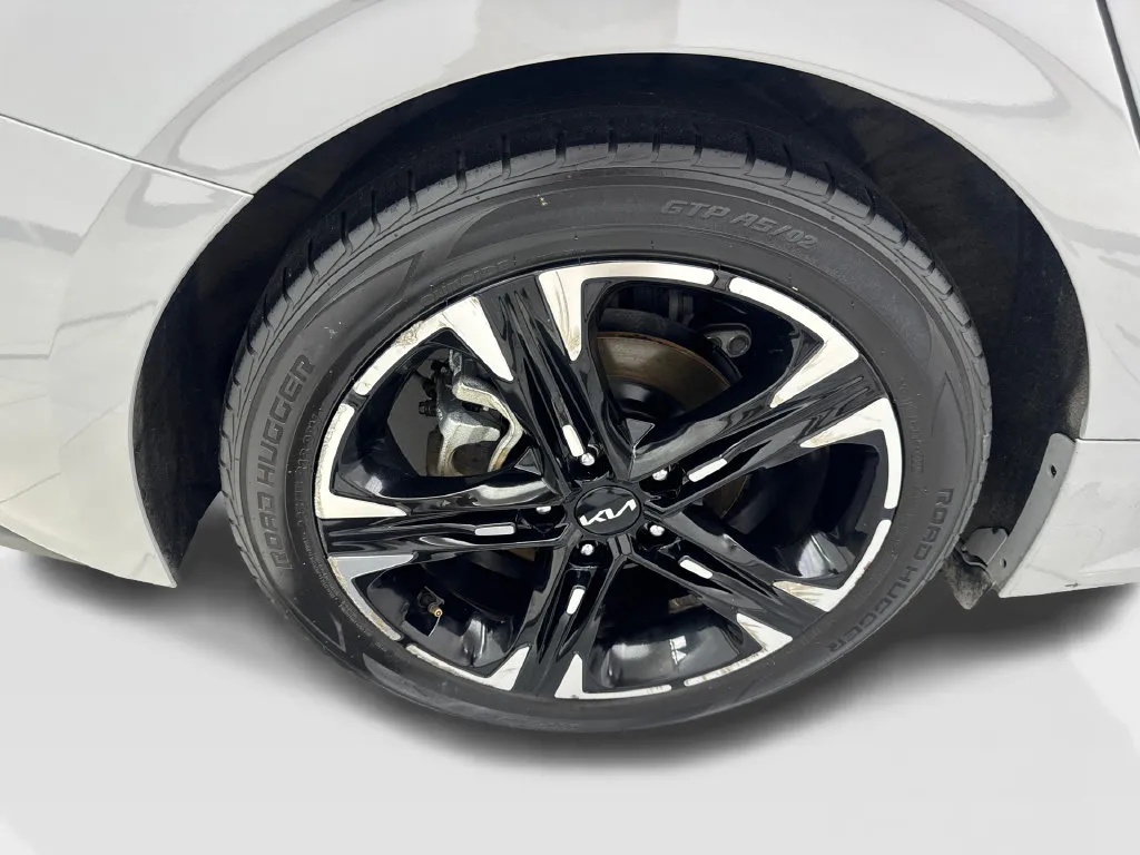 Kia K5 photo 86