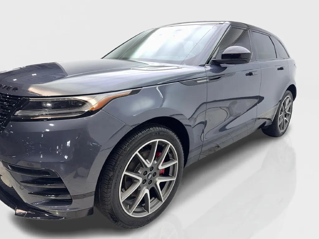 Land Rover Range Rover Velar photo 12