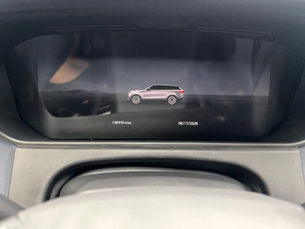 Land Rover Range Rover Velar photo 61