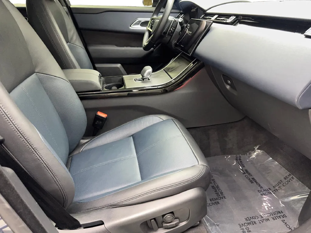 Land Rover Range Rover Velar photo 46