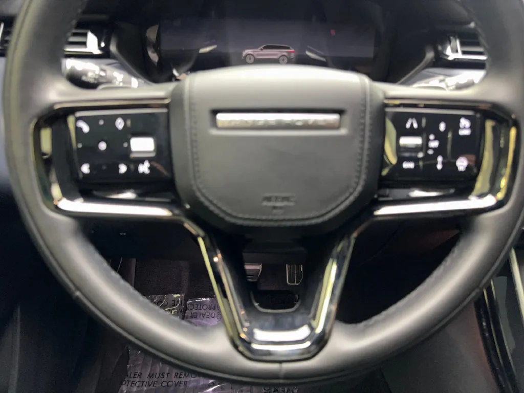 Land Rover Range Rover Velar photo 59