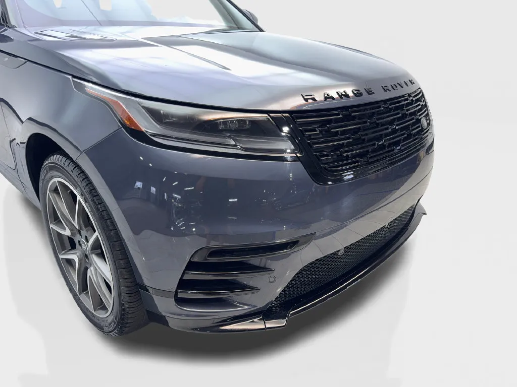 Land Rover Range Rover Velar photo 19