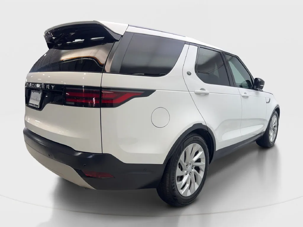 Land Rover Discovery photo 7