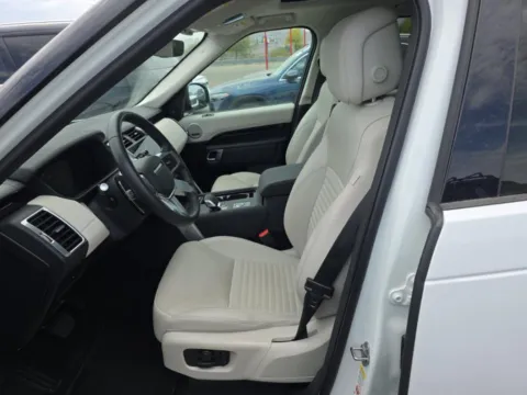 More photos of 2025 Land Rover Discovery S at Autos of Dallas - Irving, TX