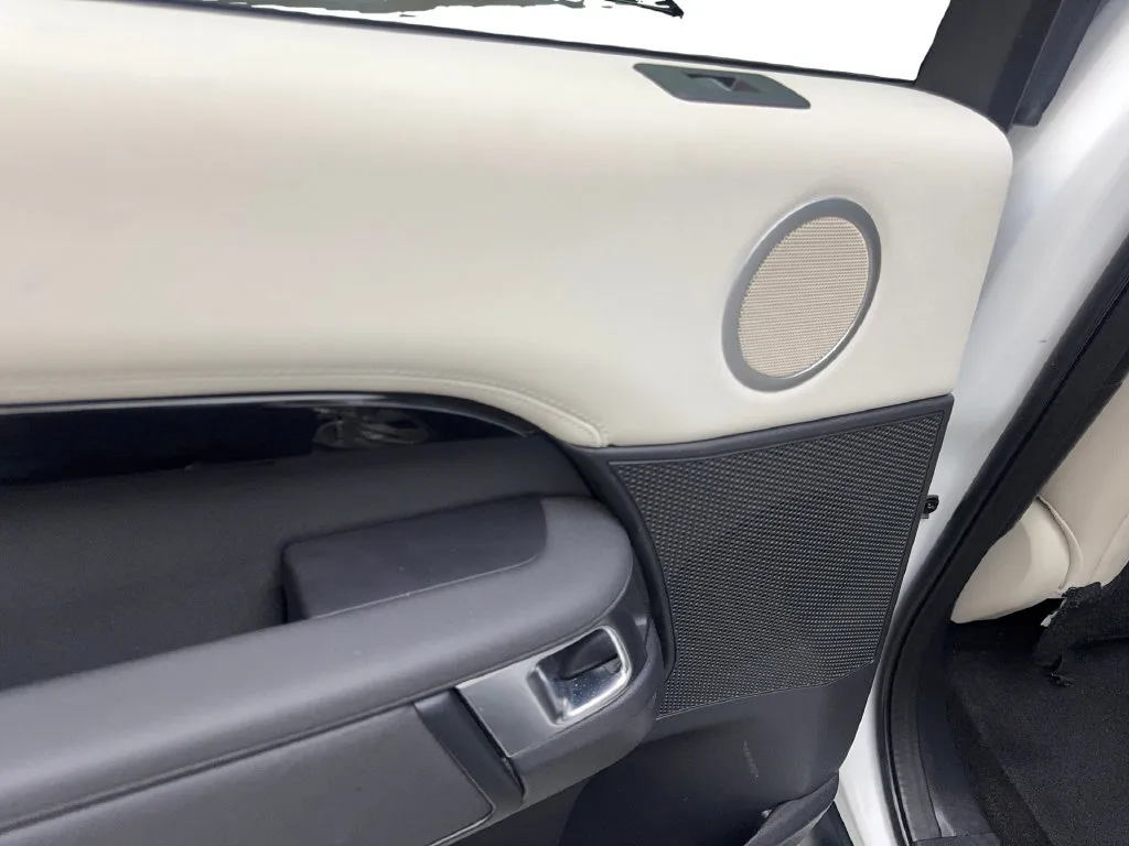 Land Rover Discovery photo 40
