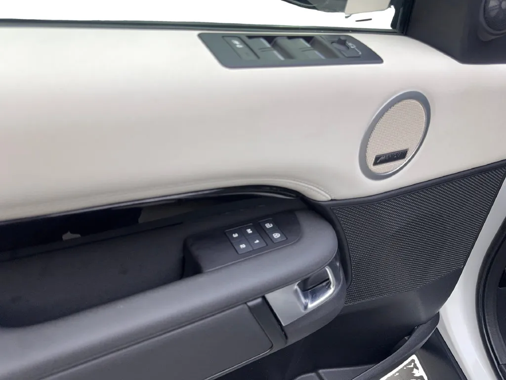 Land Rover Discovery photo 34