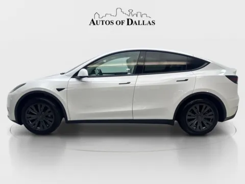 More photos of 2024 Tesla Model Y Long Range at Autos of Dallas - Irving, TX