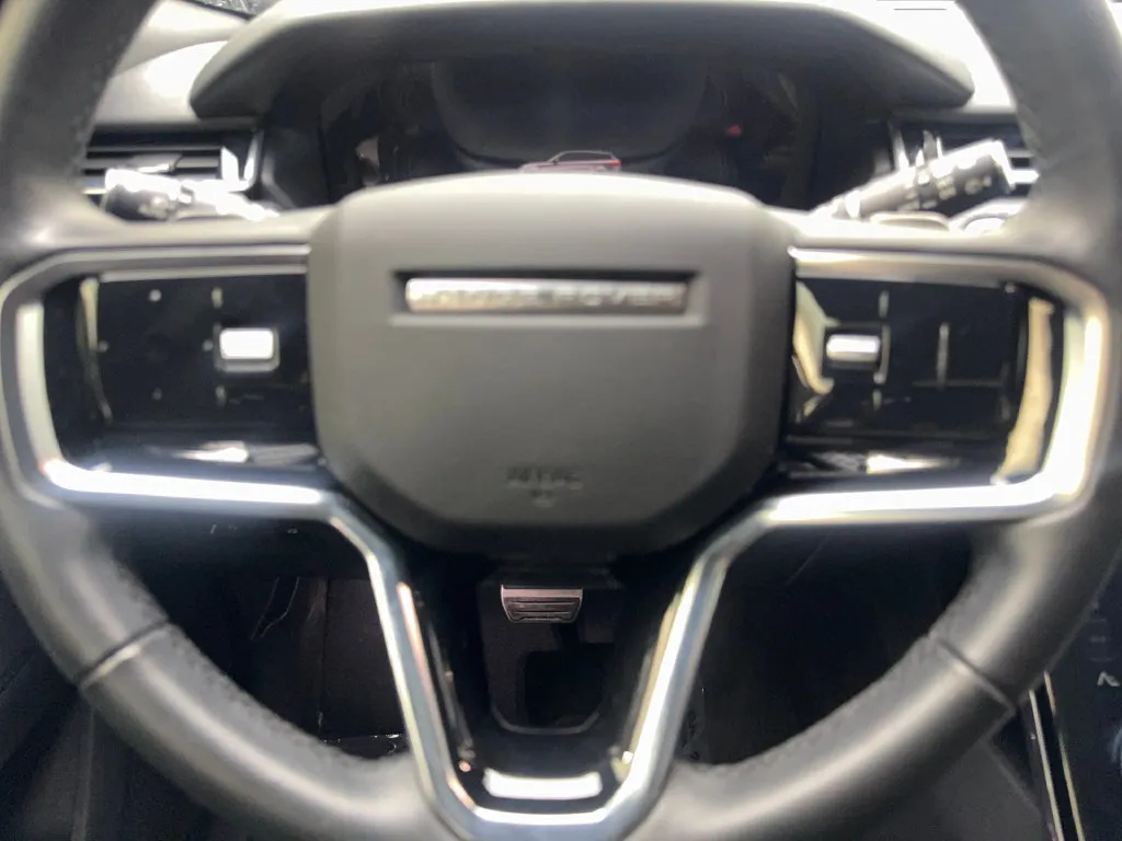Land Rover Range Rover Velar photo 60