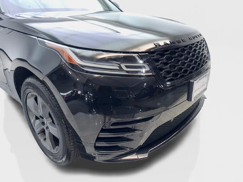 Land Rover Range Rover Velar photo 19