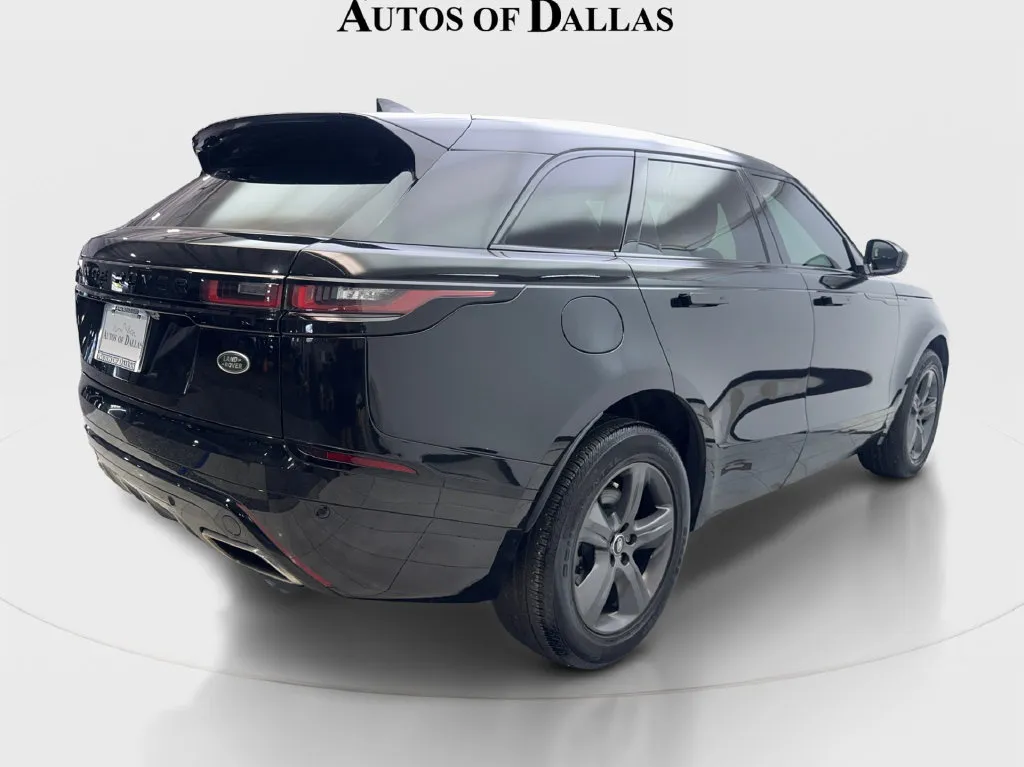 Land Rover Range Rover Velar photo 7