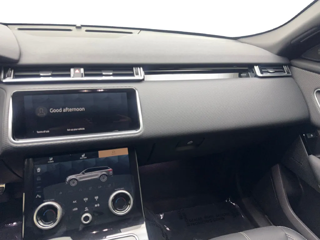 Land Rover Range Rover Velar photo 57