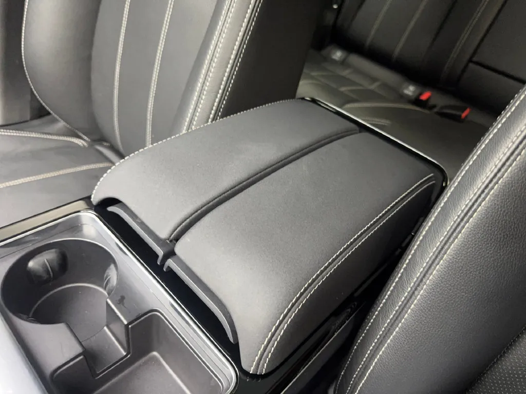 Land Rover Range Rover Velar photo 71