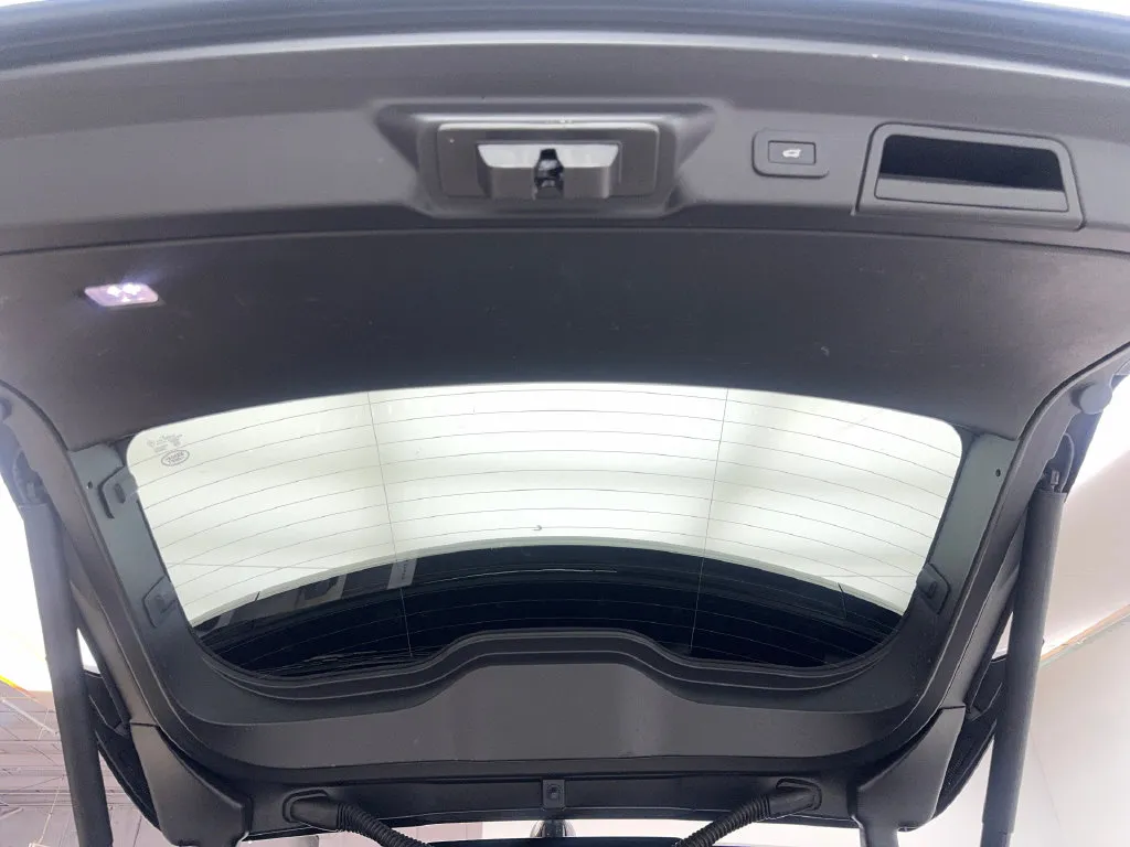 Land Rover Range Rover Velar photo 84