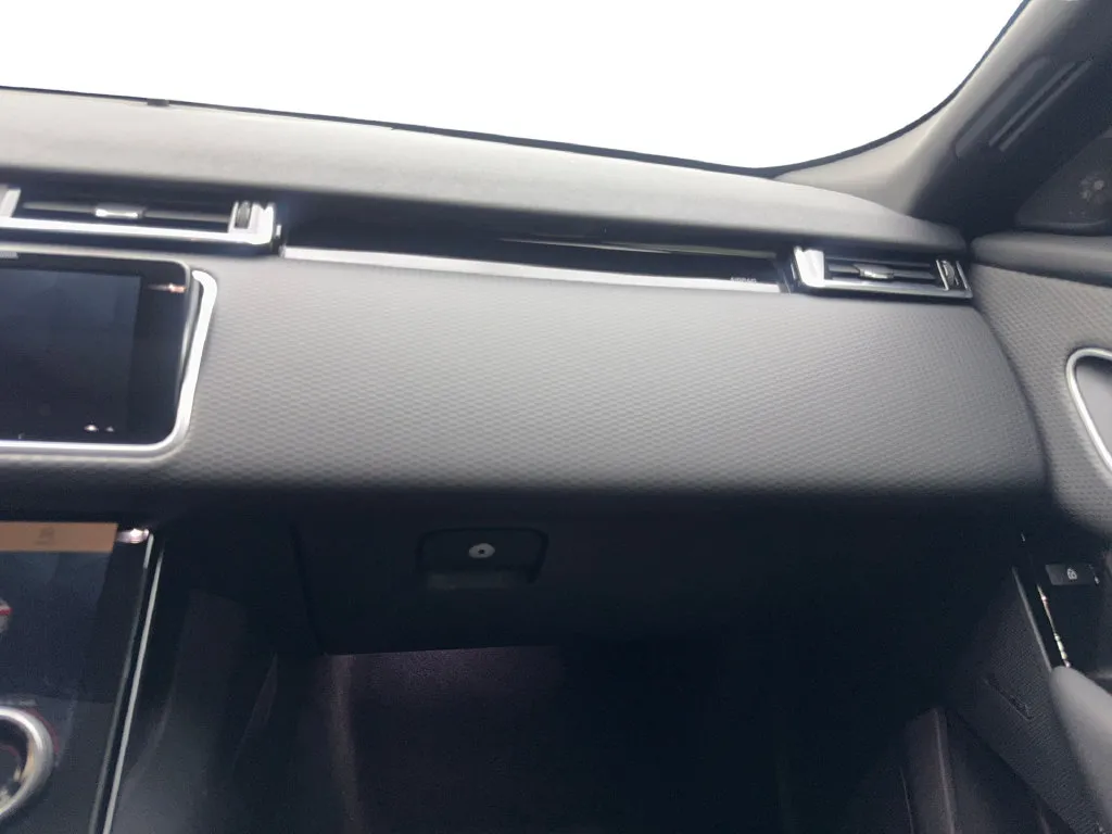 Land Rover Range Rover Velar photo 61