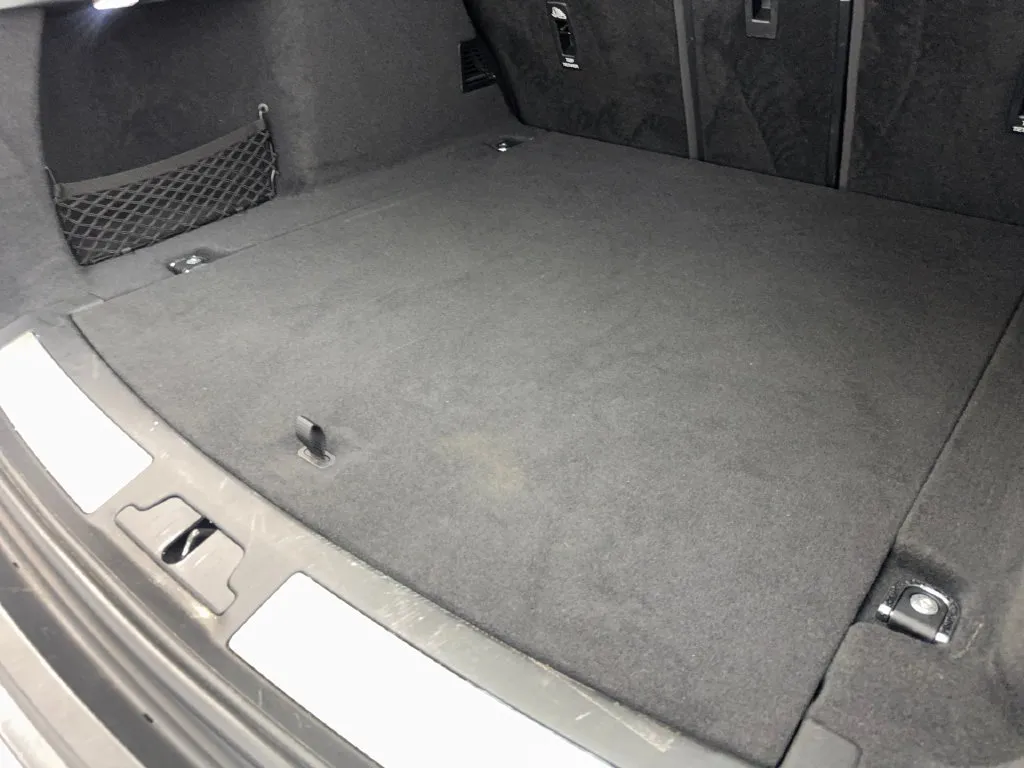 Land Rover Range Rover Velar photo 81