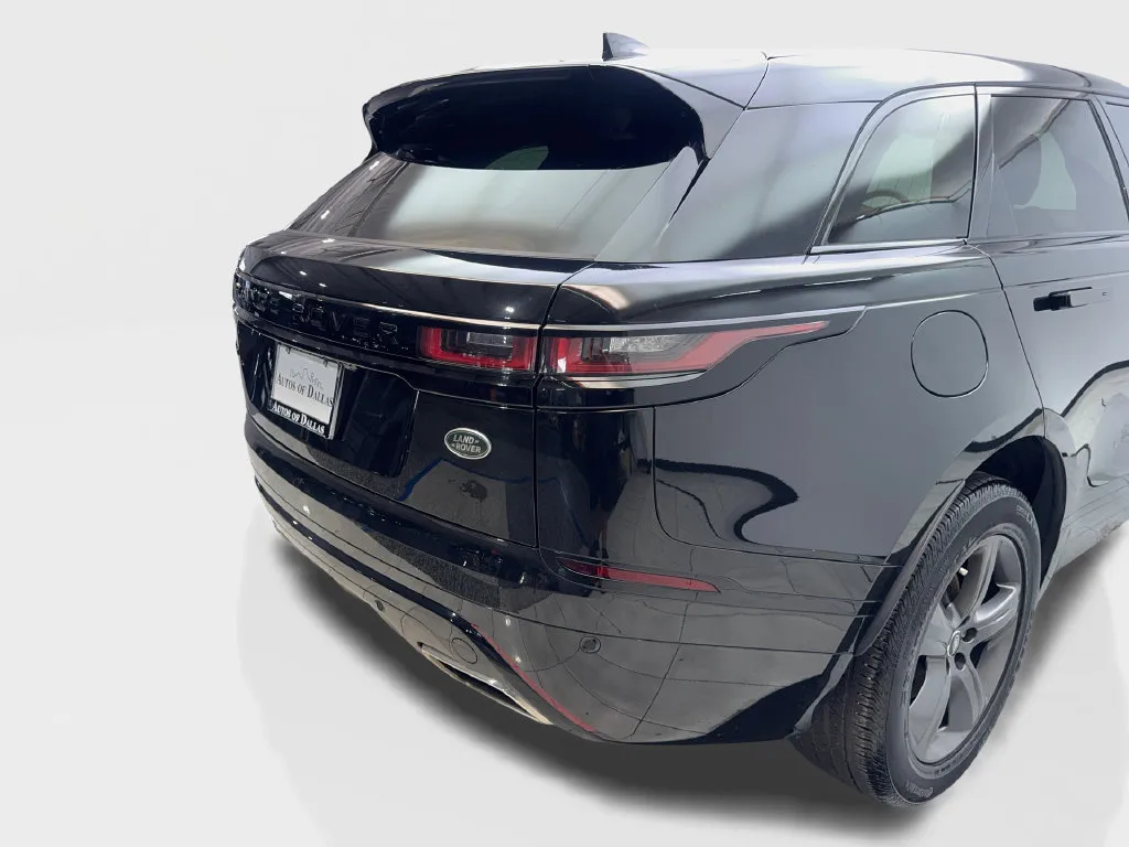 Land Rover Range Rover Velar photo 20