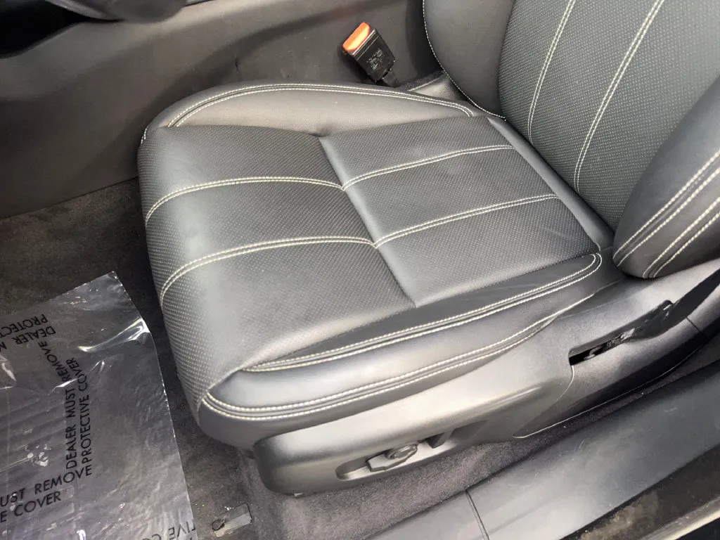 Land Rover Range Rover Velar photo 32