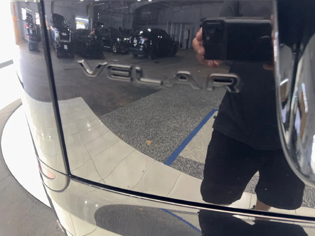 Land Rover Range Rover Velar photo 25