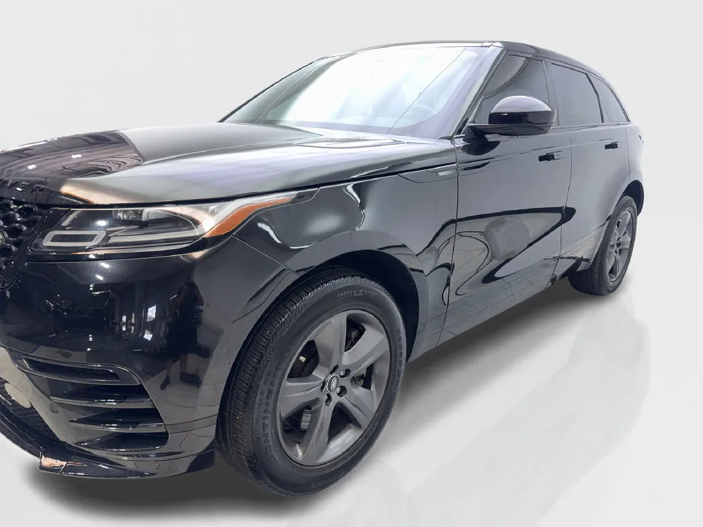 Land Rover Range Rover Velar photo 12