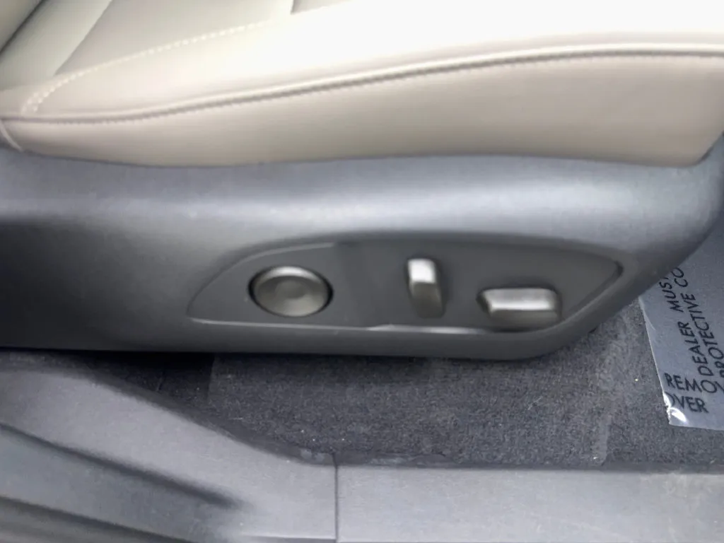 GMC Acadia photo 54