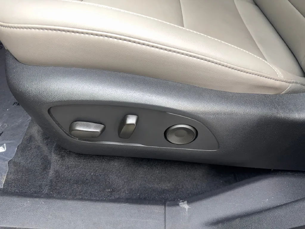 GMC Acadia photo 33