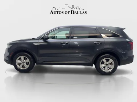 More photos of 2022 Kia Sorento LX at Autos of Dallas - Irving, TX