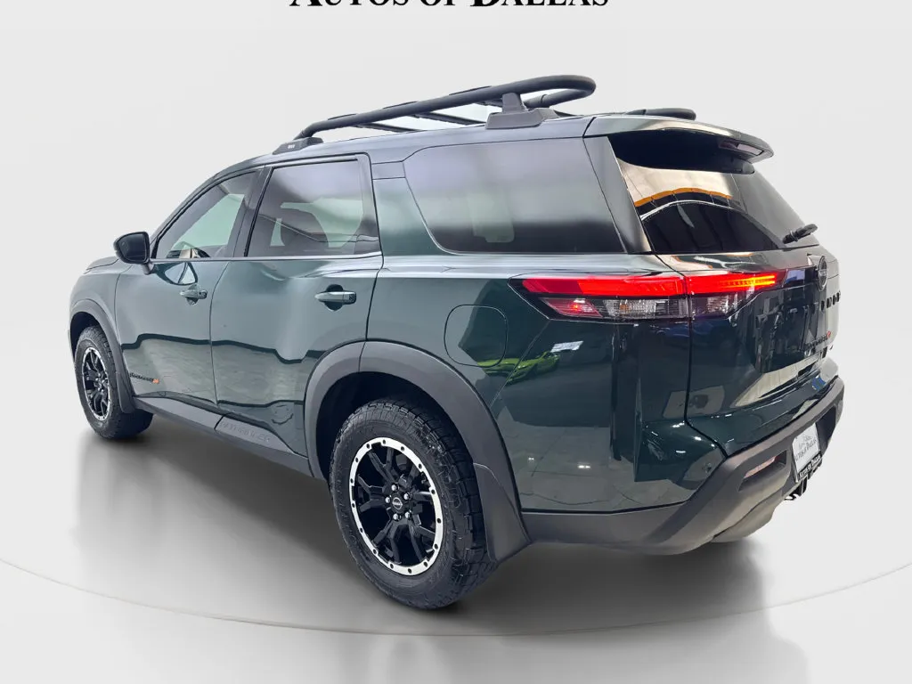 Nissan Pathfinder photo 10