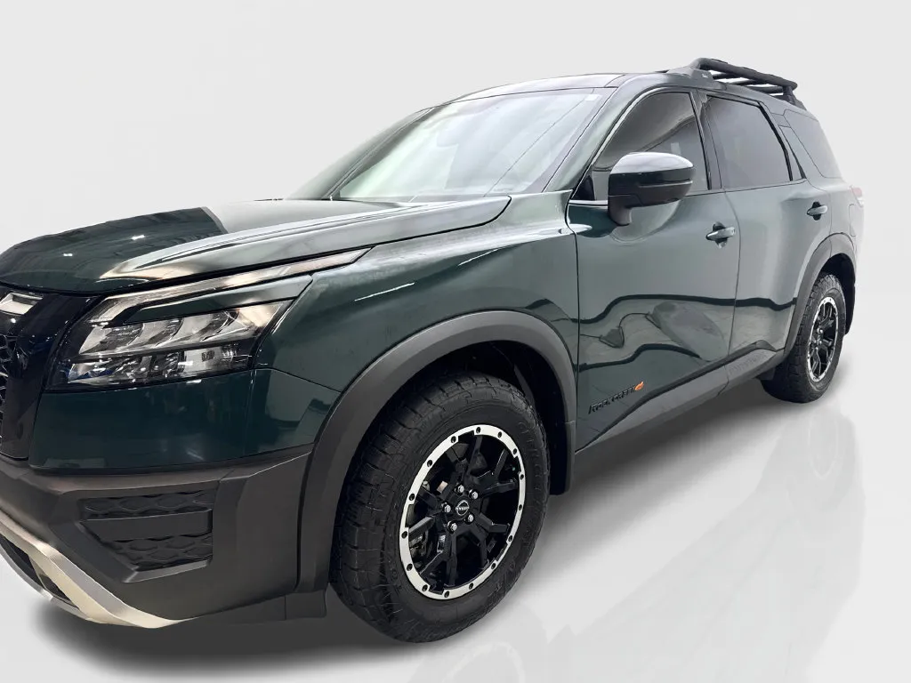Nissan Pathfinder photo 12