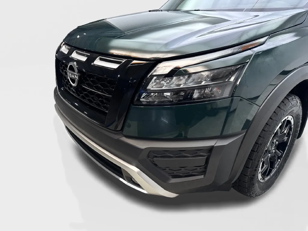 Nissan Pathfinder photo 18