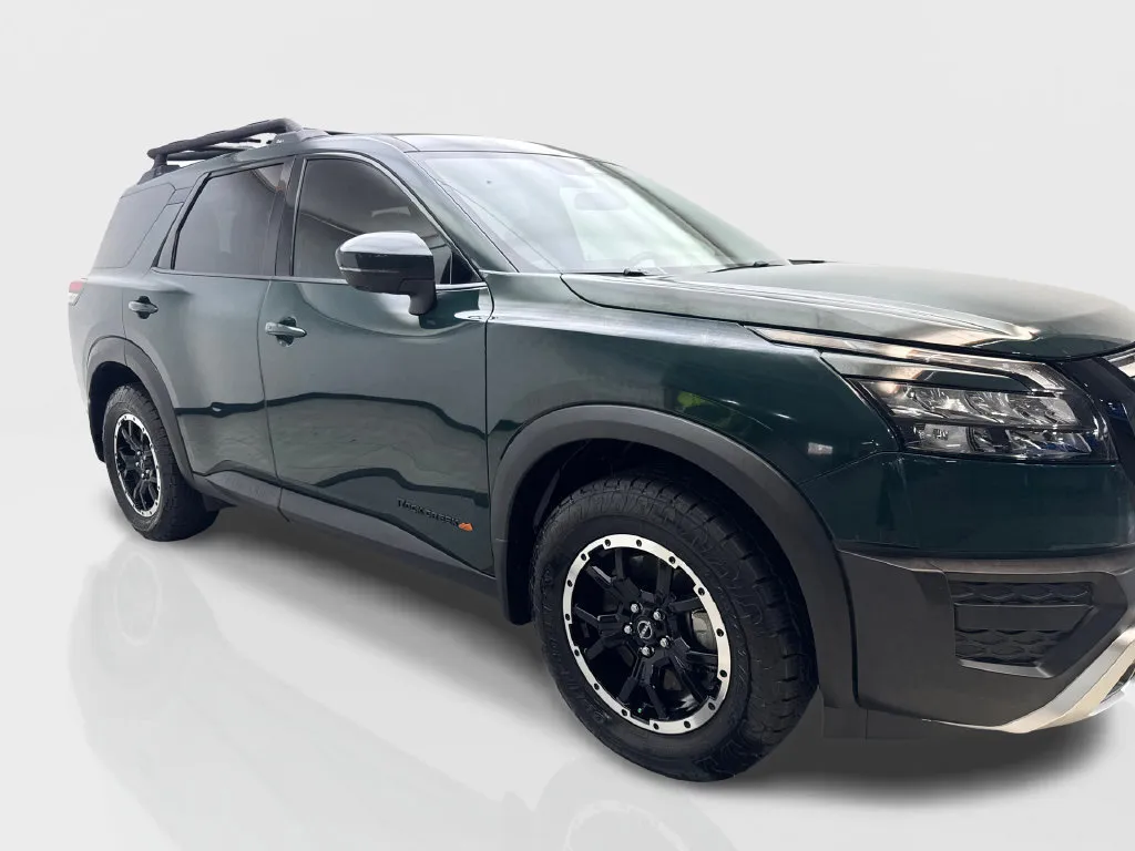 Nissan Pathfinder photo 14