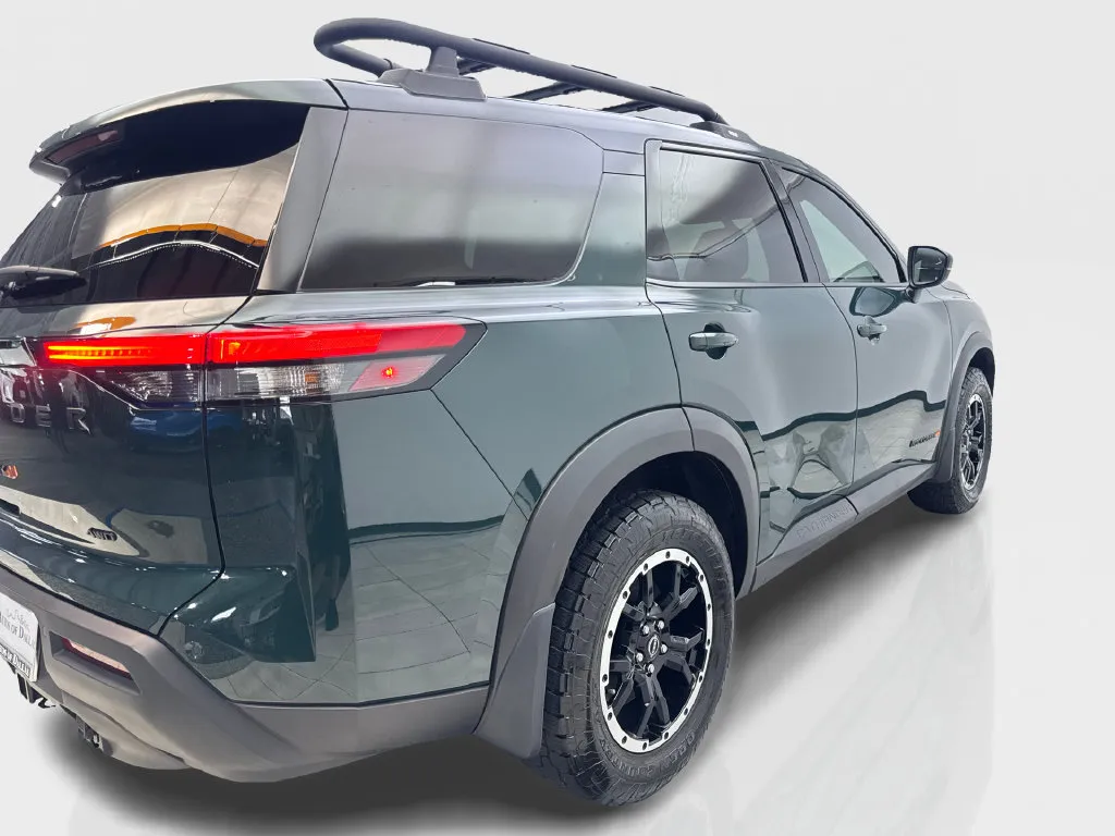 Nissan Pathfinder photo 15