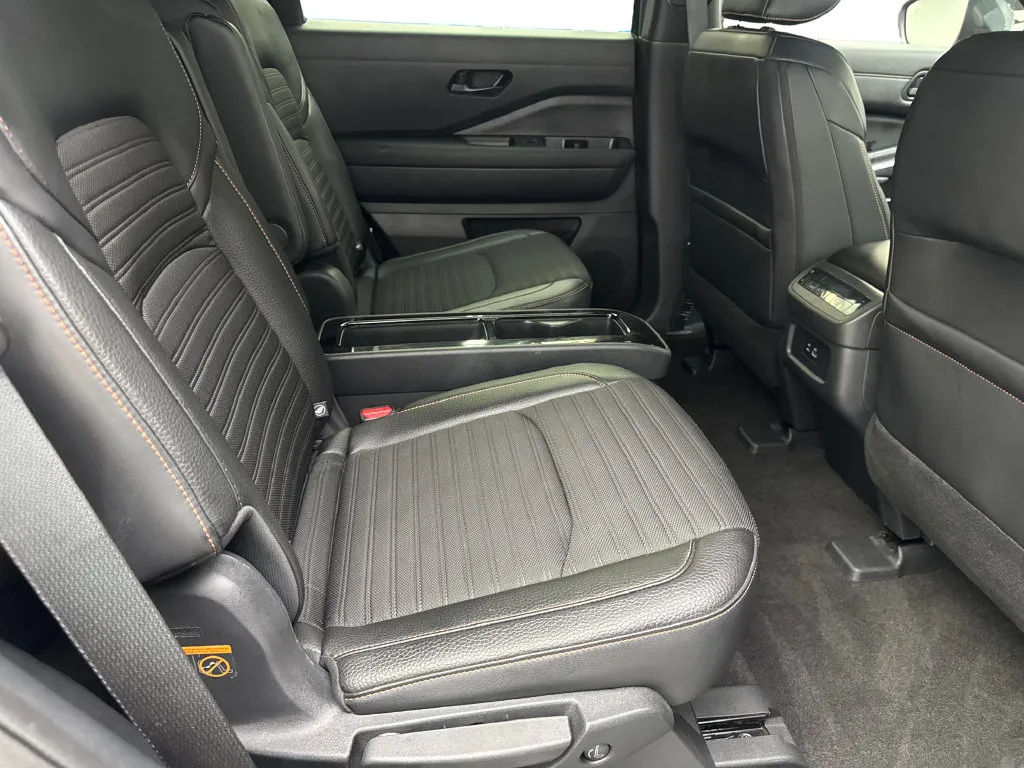 Nissan Pathfinder photo 46