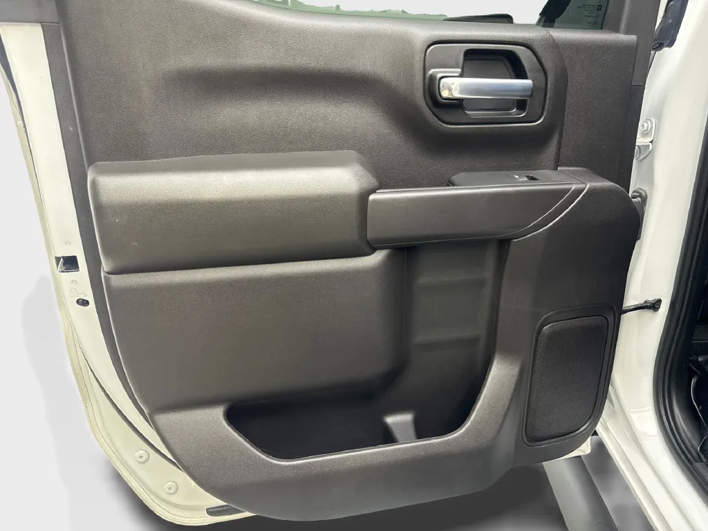 Chevrolet Silverado photo 41