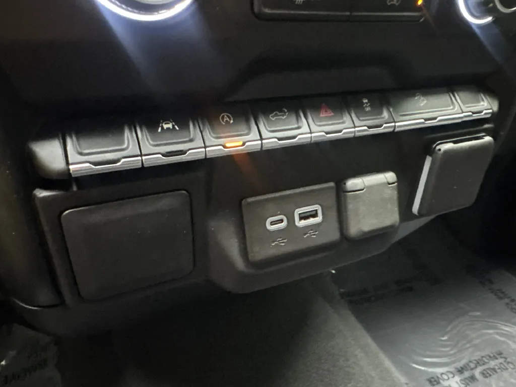 Chevrolet Silverado photo 73