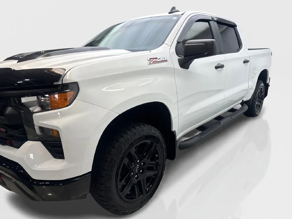 Chevrolet Silverado photo 12