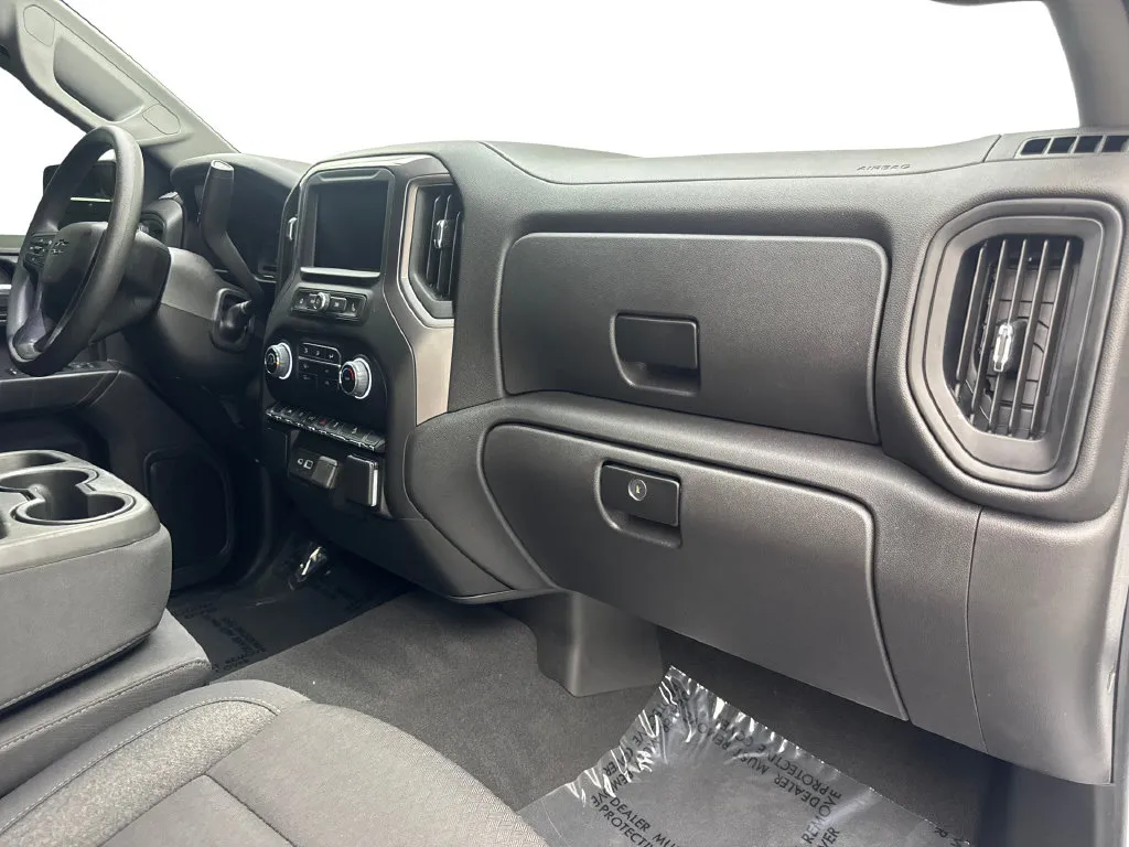Chevrolet Silverado photo 56