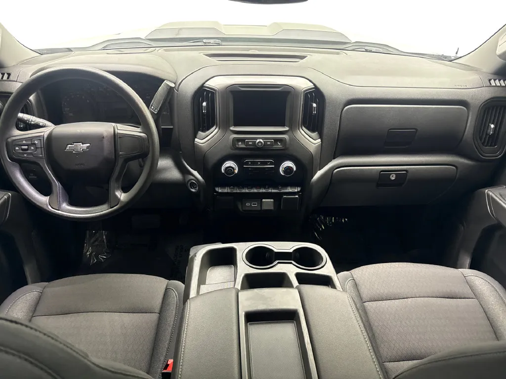 Chevrolet Silverado photo 55