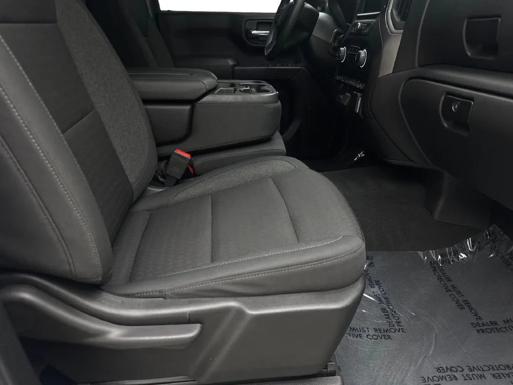 Chevrolet Silverado photo 48