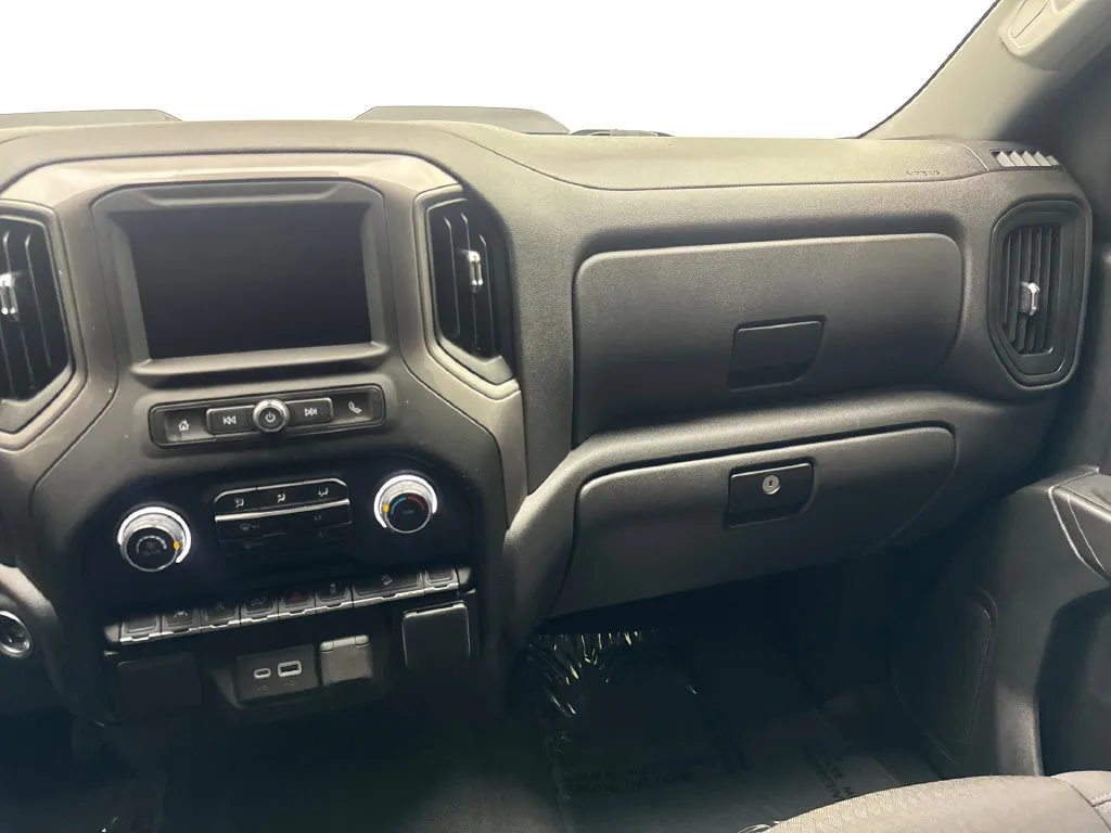 Chevrolet Silverado photo 58