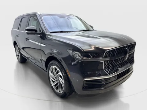 More photos of 2025 Lincoln Navigator Reserve at Autos of Dallas - Irving, TX